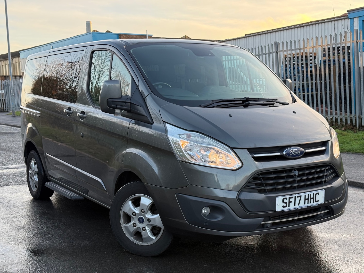 Used Ford Tourneo Custom 2017 for sale - 76525843: Photo 3