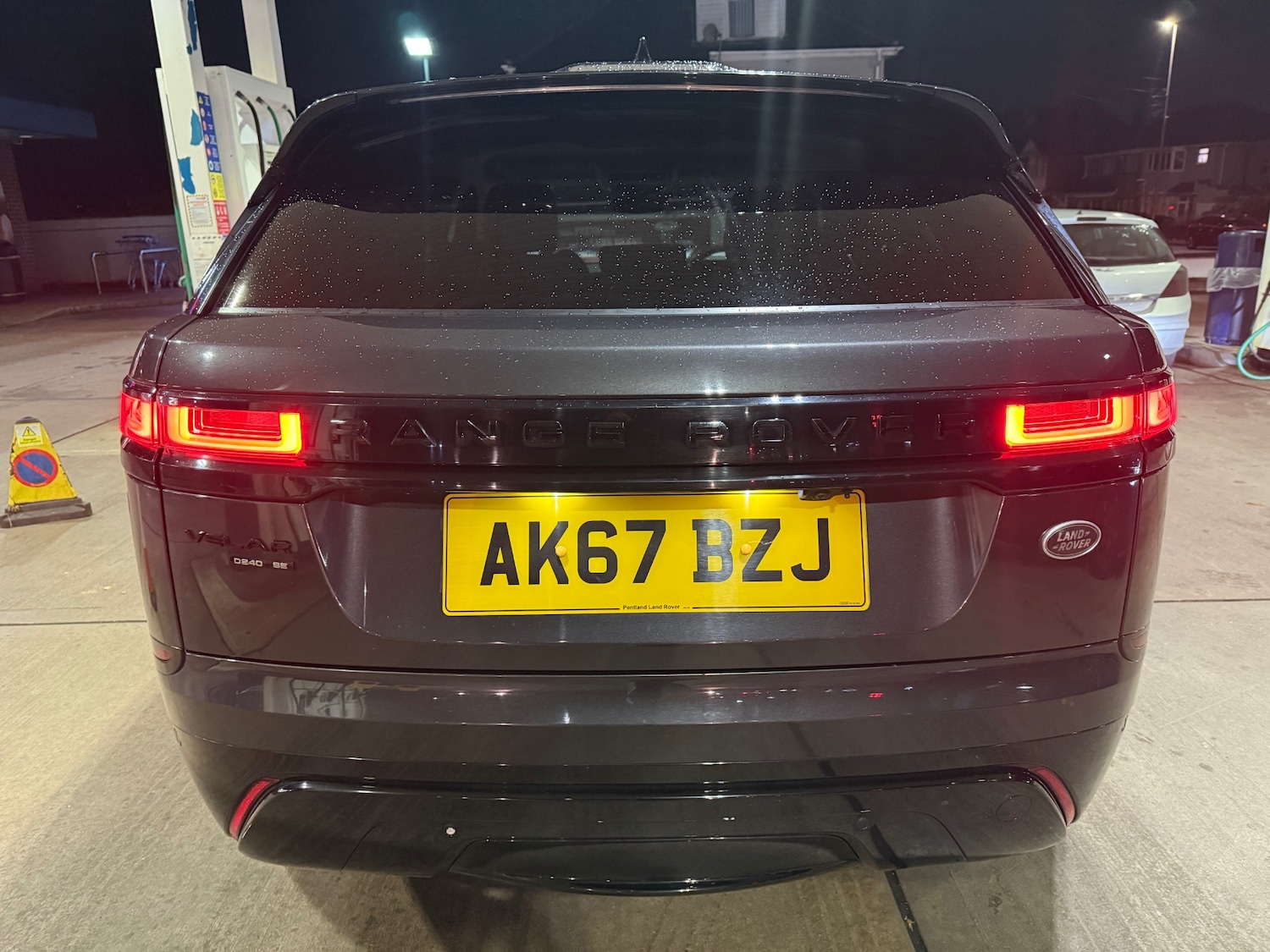 Used Land Rover Range Rover Velar 2017 for sale - 76461926: Photo 5