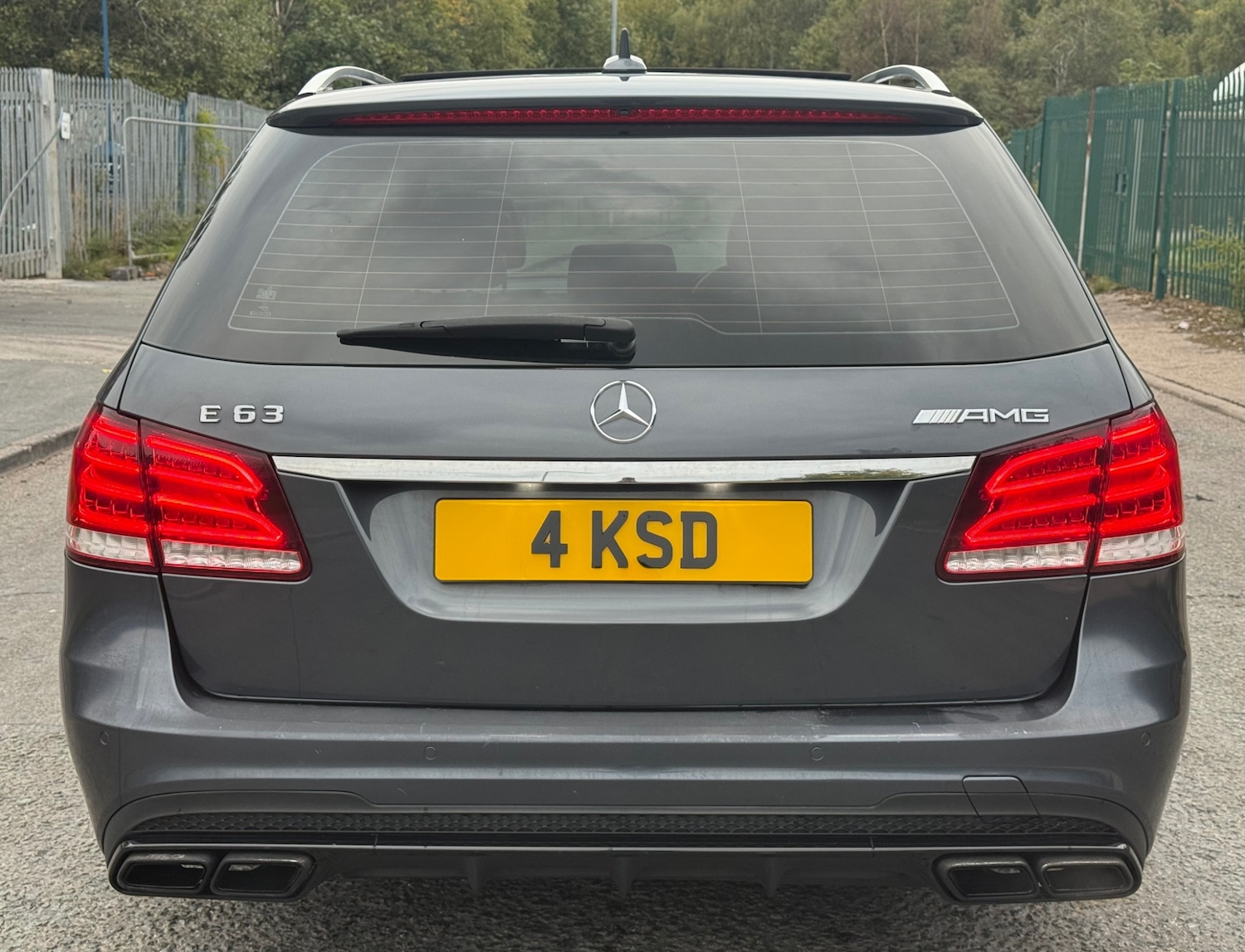 Used Mercedes-Benz E-Class 2014 for sale - 76082943: Photo 5
