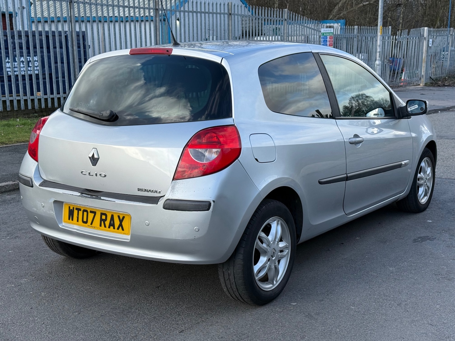 Used Renault Clio 2013 for sale - 77303428: Photo 4