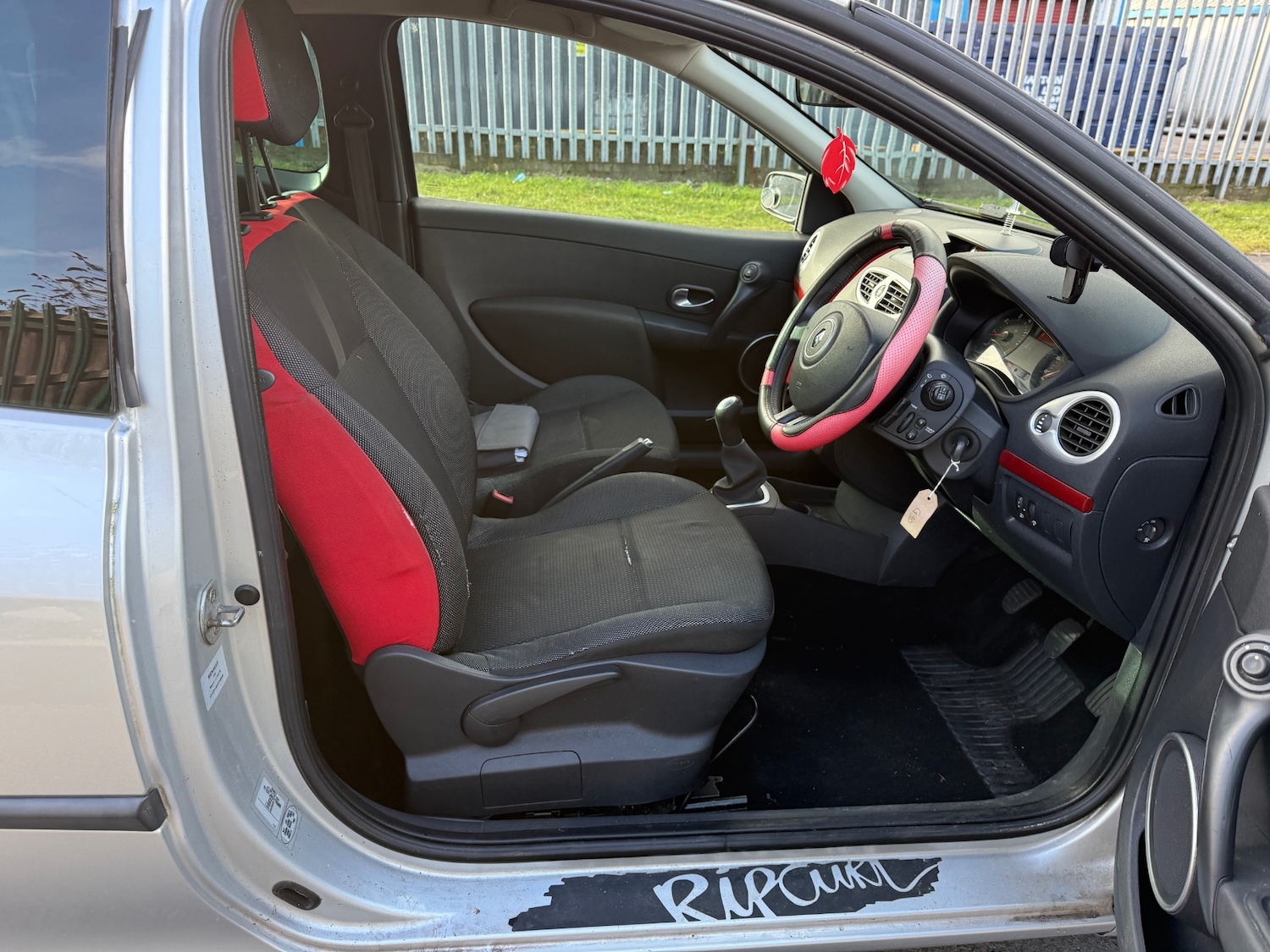 Used Renault Clio 2013 for sale - 77303428: Photo 7