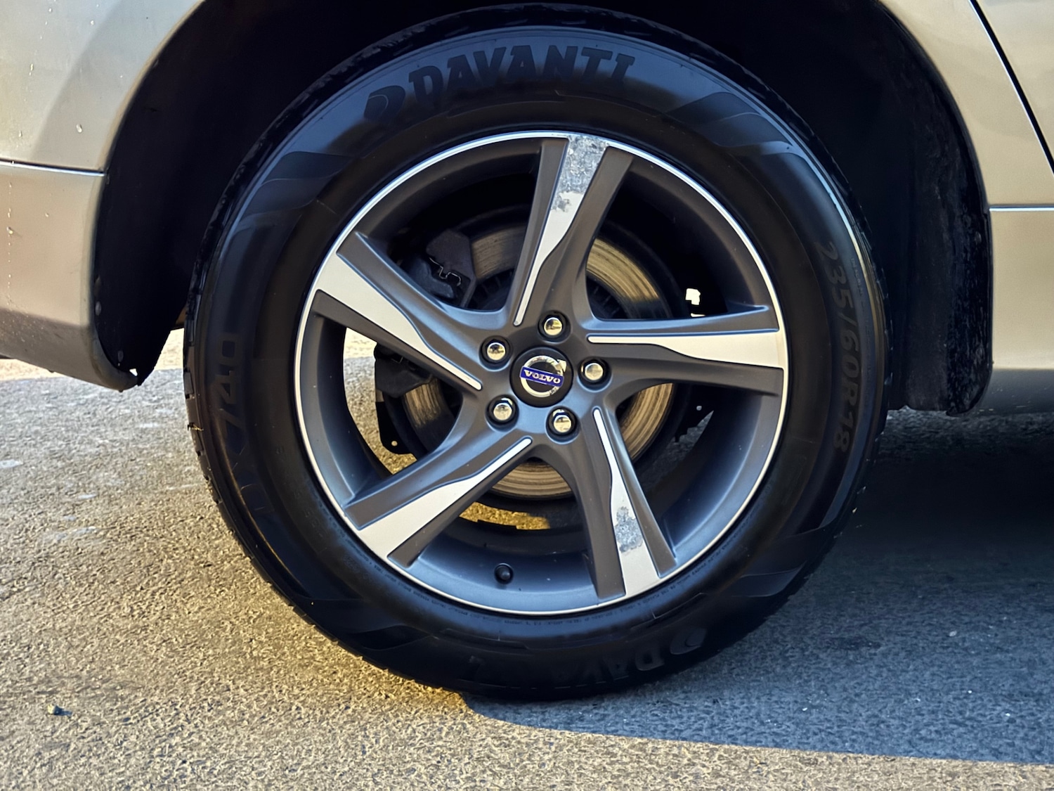 Used Volvo XC60 2014 for sale - 76627273: Photo 14