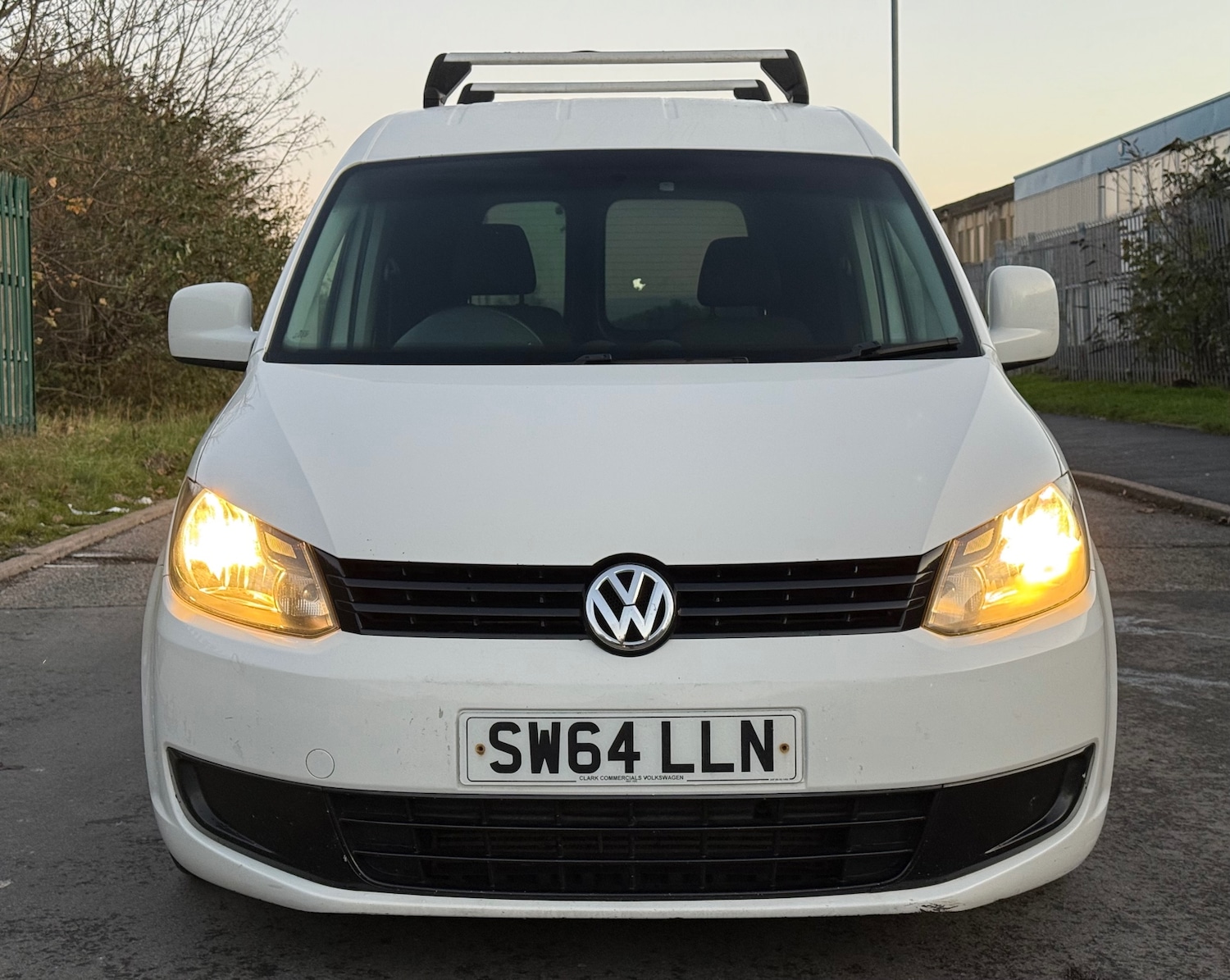 Used Volkswagen Caddy 2015 for sale - 76699715: Photo 2