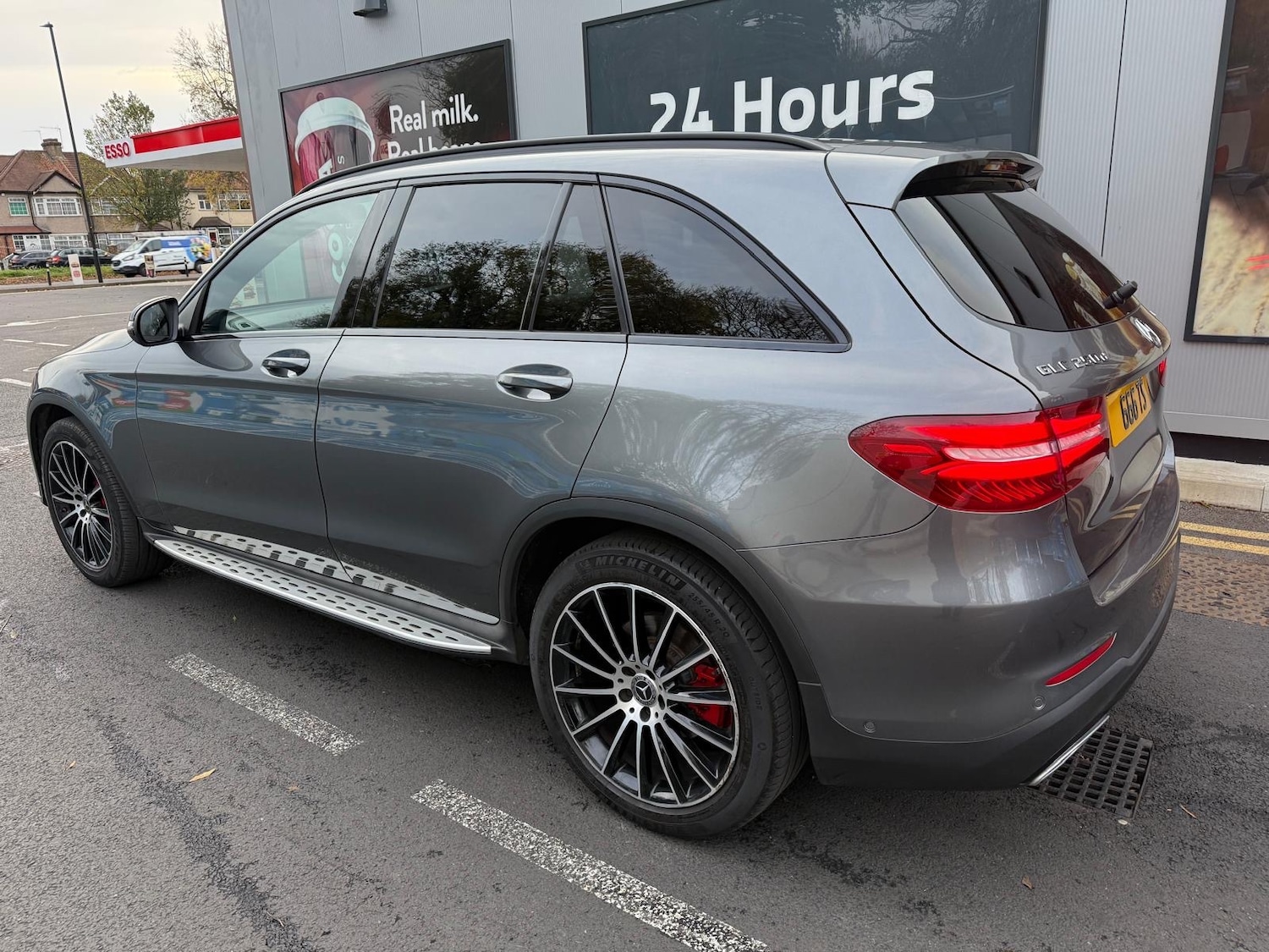Used Mercedes-Benz GLC 2019 for sale - 76517778: Photo 4