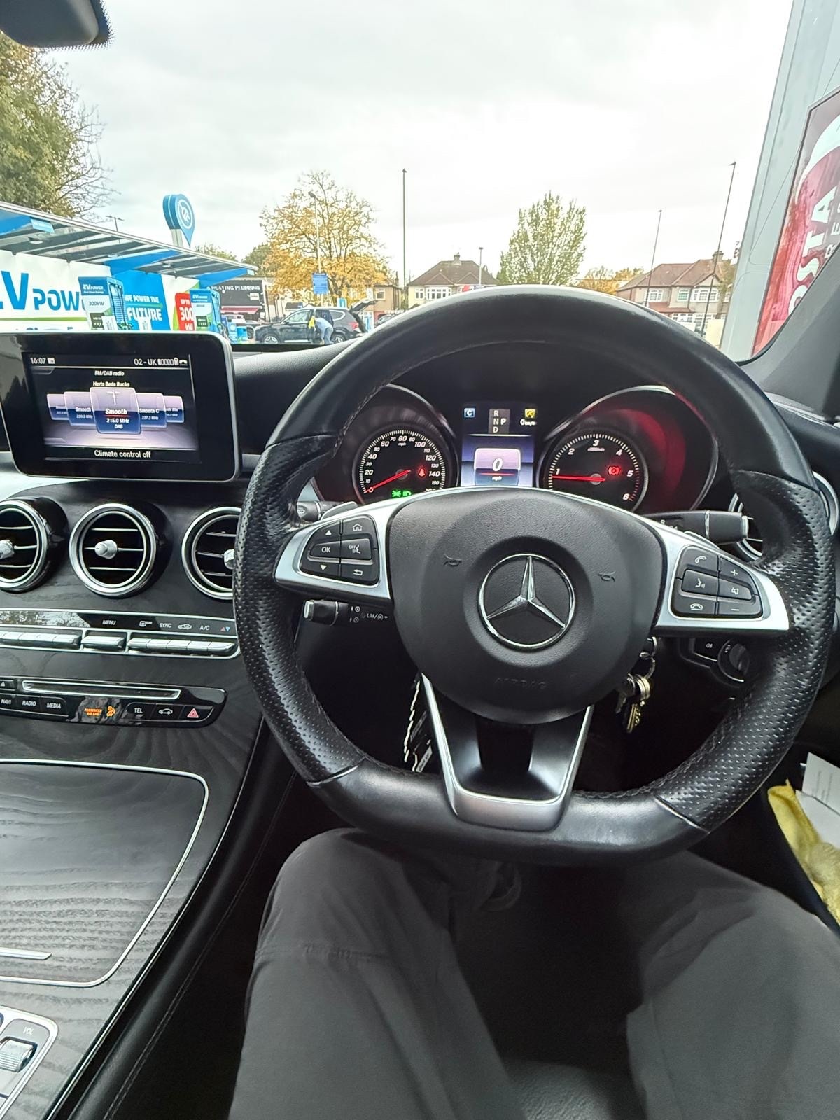 Used Mercedes-Benz GLC 2019 for sale - 76517778: Photo 8