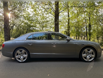 Used Bentley Flying Spur 2013 for sale - 79392250: Photo