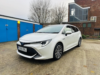 2019 (69) - 2.0 VVT-i Hybrid Excel 5dr CVT