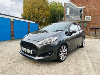 Used Ford Fiesta 2015 for sale - 76418095: Photo