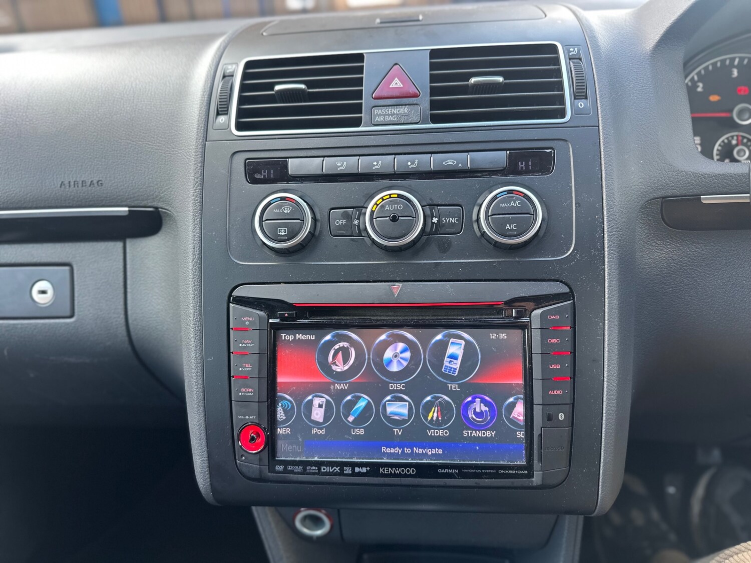 Used Volkswagen Touran 2015 for sale - 77977369: Photo 18