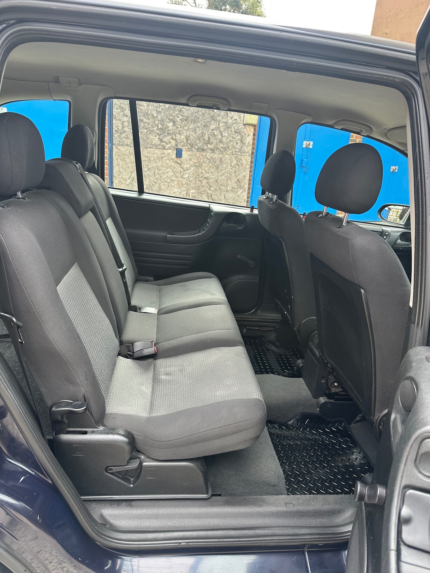 Used Vauxhall Zafira 2003 for sale - 76195893: Photo 12