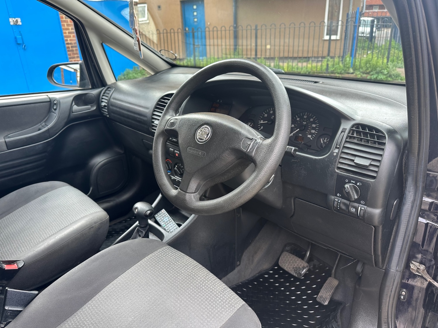 Used Vauxhall Zafira 2003 for sale - 76195893: Photo 14
