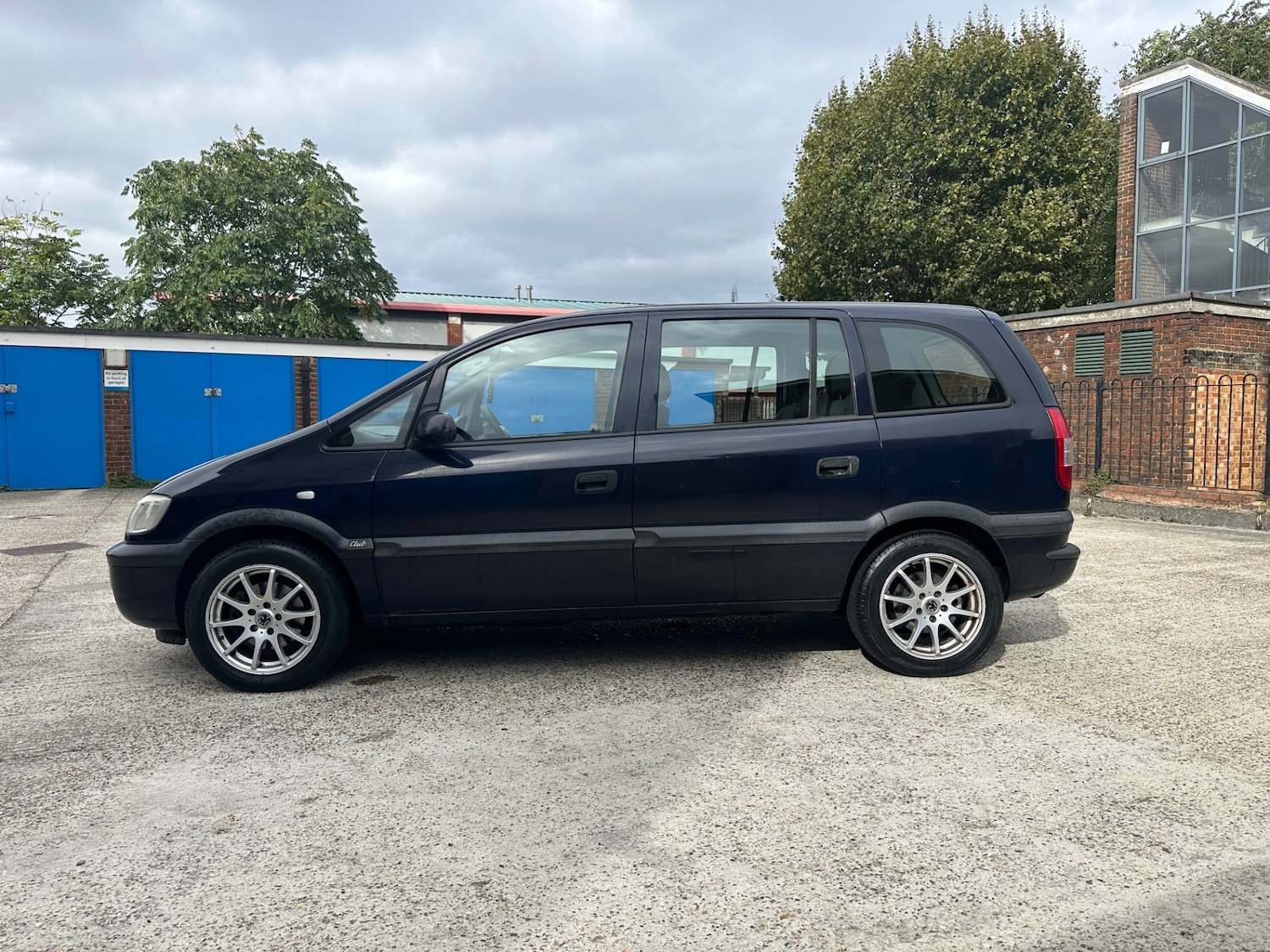 Used Vauxhall Zafira 2003 for sale - 76195893: Photo 6
