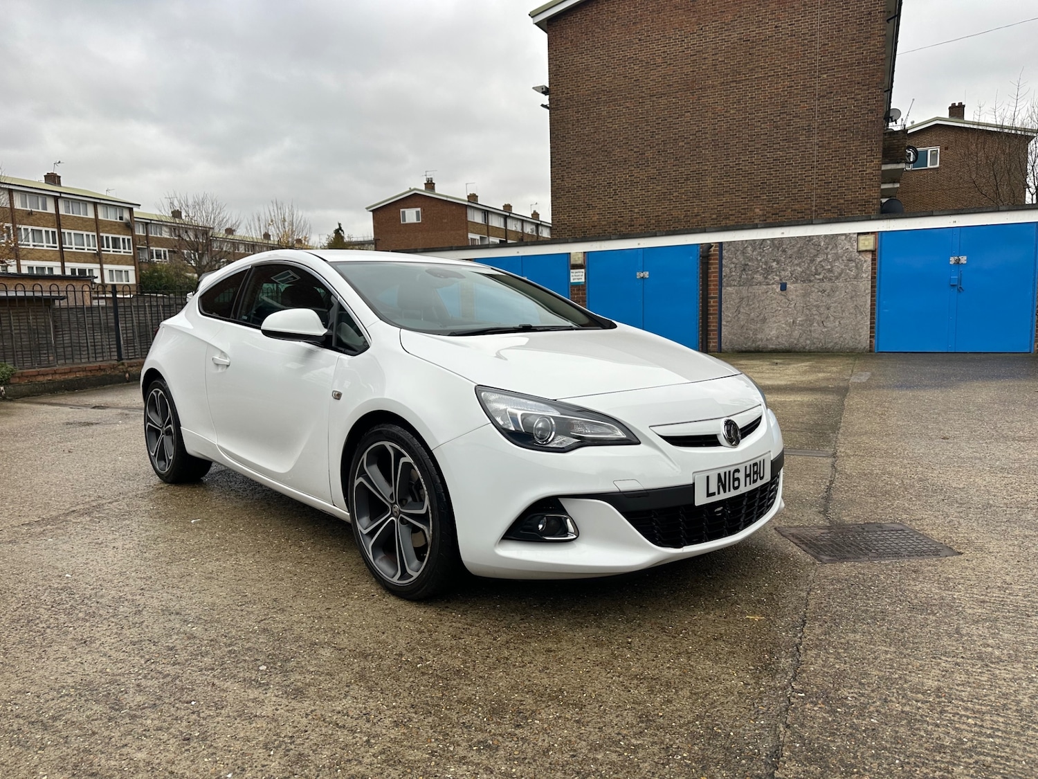 Used Vauxhall Astra GTC 2016 for sale - 76725439: Photo 1