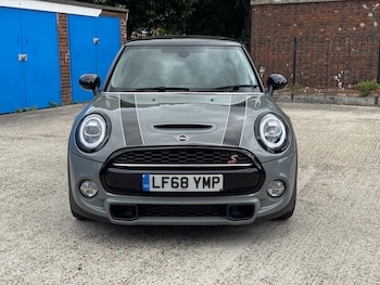 Used MINI Hatch 2018 for sale - 79037363: Photo