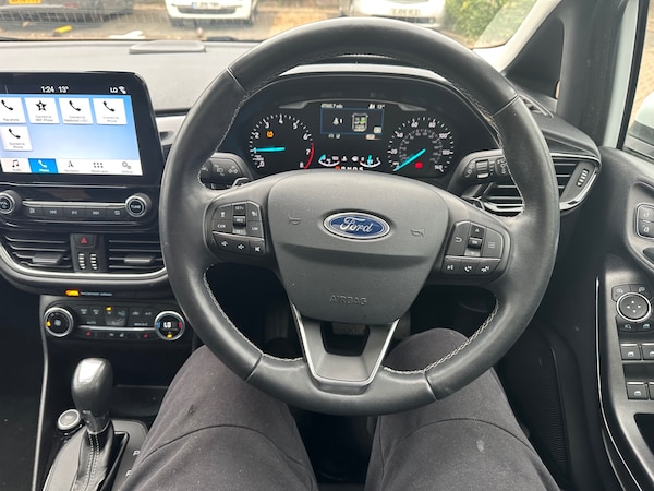 Used Ford Fiesta 2017 for sale - 76315639: Photo 12