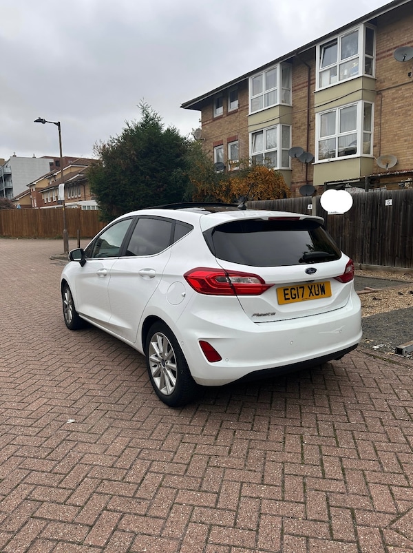 Used Ford Fiesta 2017 for sale - 76315639: Photo 5