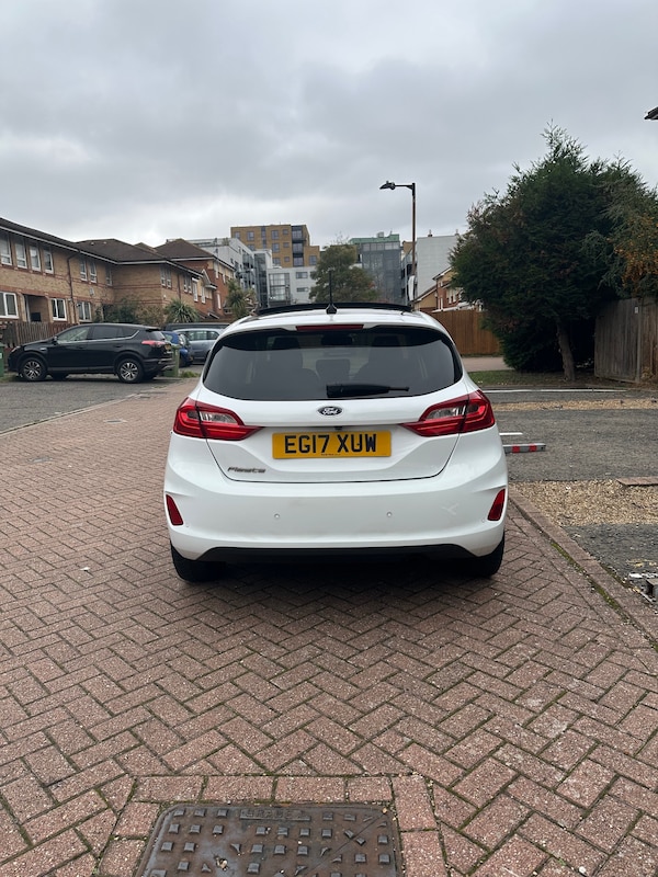 Used Ford Fiesta 2017 for sale - 76315639: Photo 6