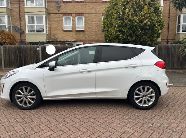 Used Ford Fiesta 2017 for sale - 76315639: Photo 8
