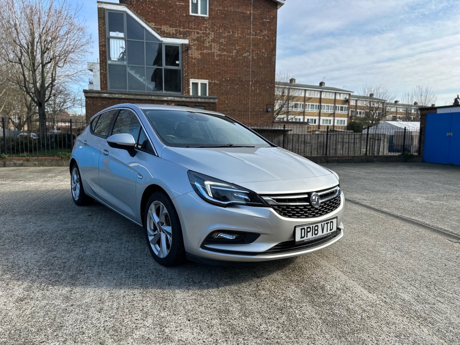 Used Vauxhall Astra 2018 for sale - 77977367: Photo 2