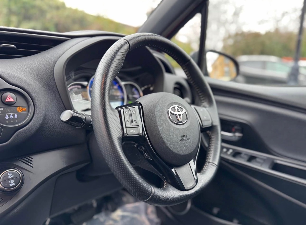 Used Toyota Yaris 2016 for sale - 77595526: Photo 10