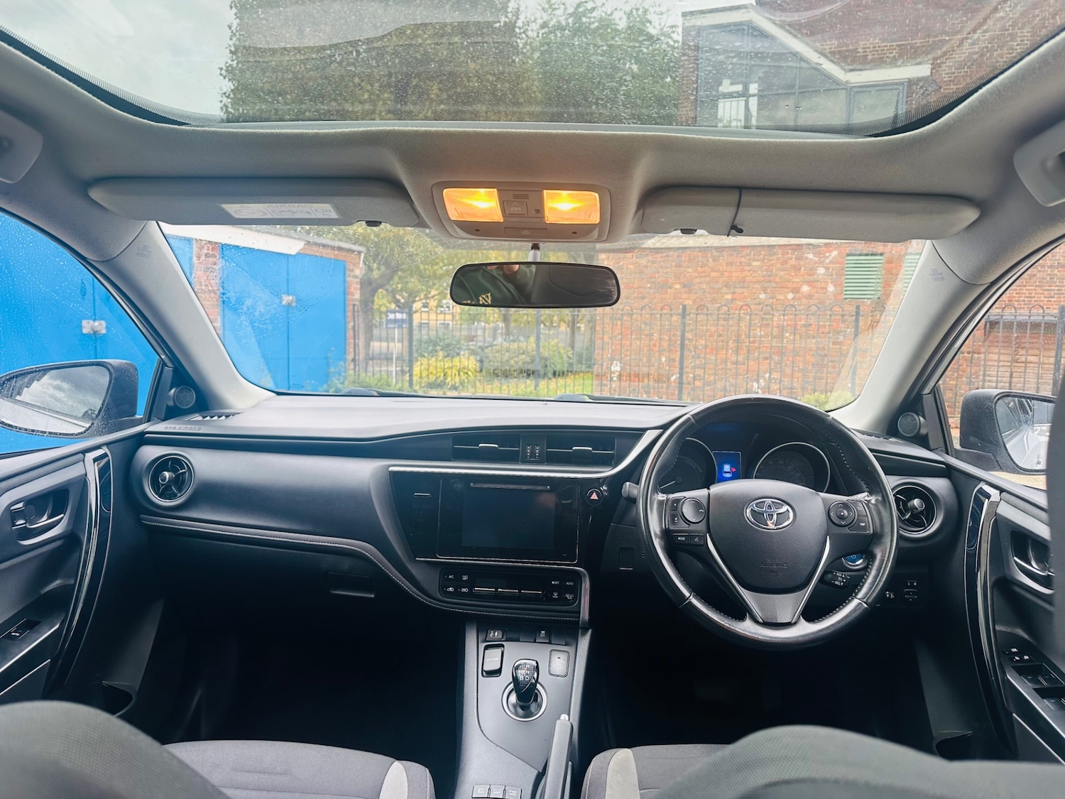 Used Toyota Auris 2016 for sale - 76357843: Photo 10