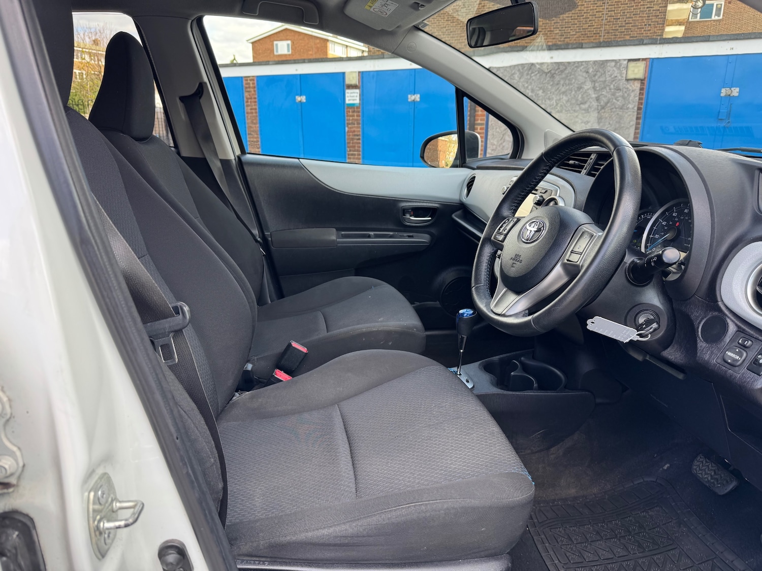 Used Toyota Yaris 2013 for sale - 78111634: Photo 13