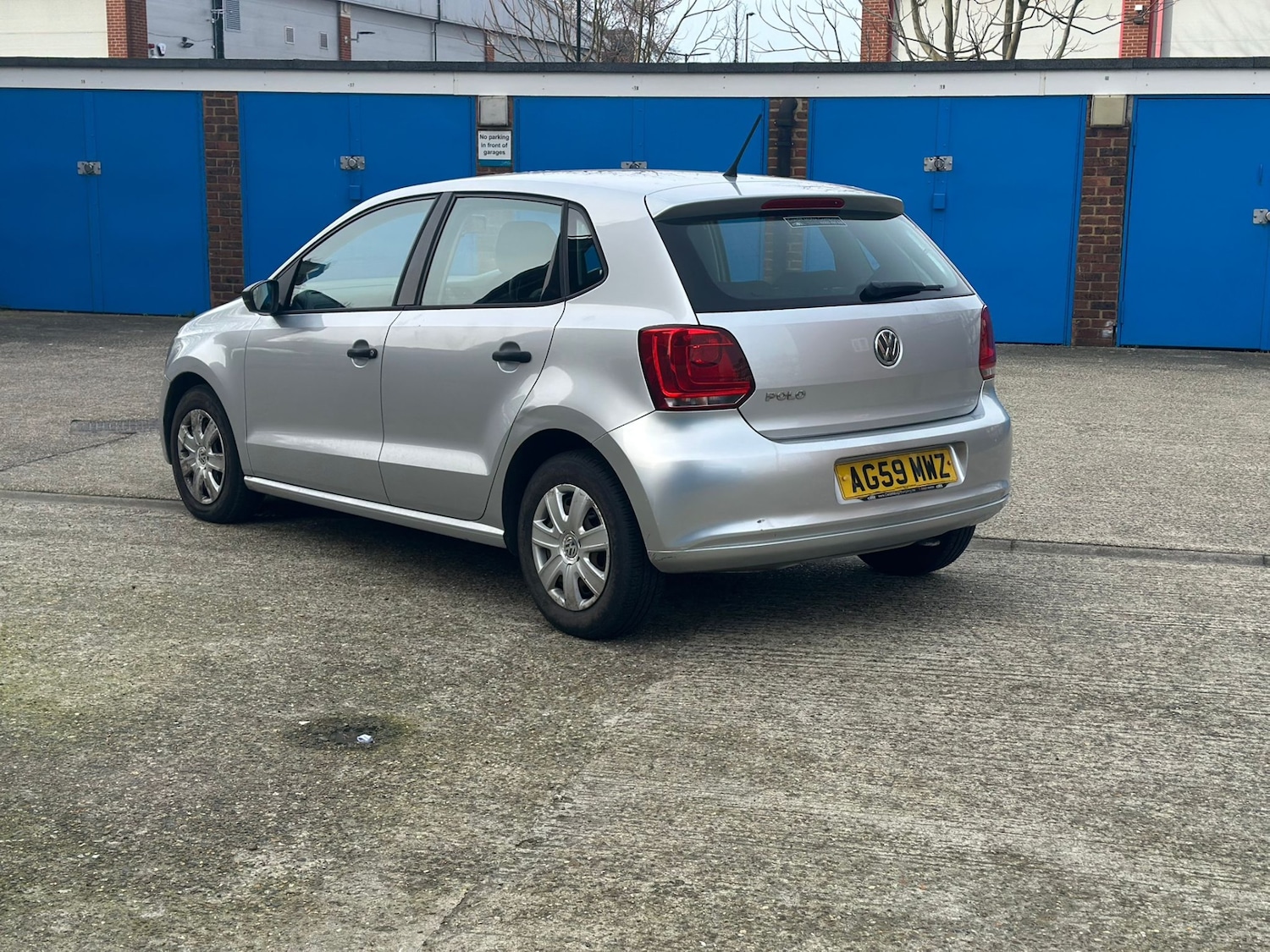 Used Volkswagen Polo 2010 for sale - 77632540: Photo 5