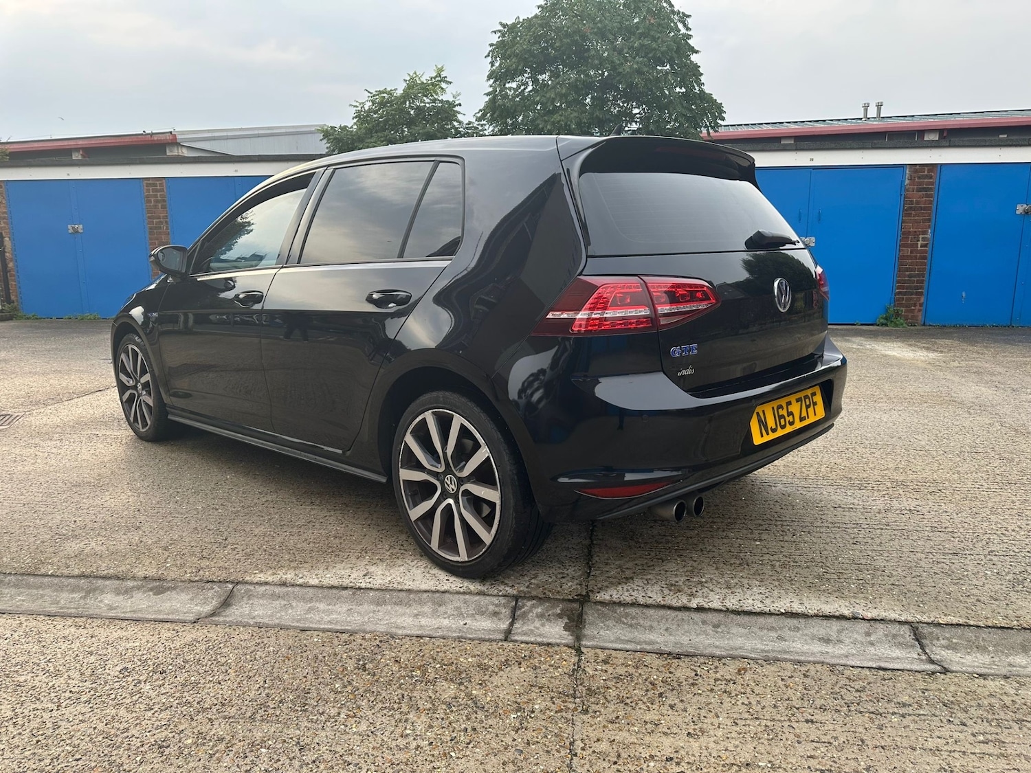 Used Volkswagen Golf 2015 for sale - 77792960: Photo 4