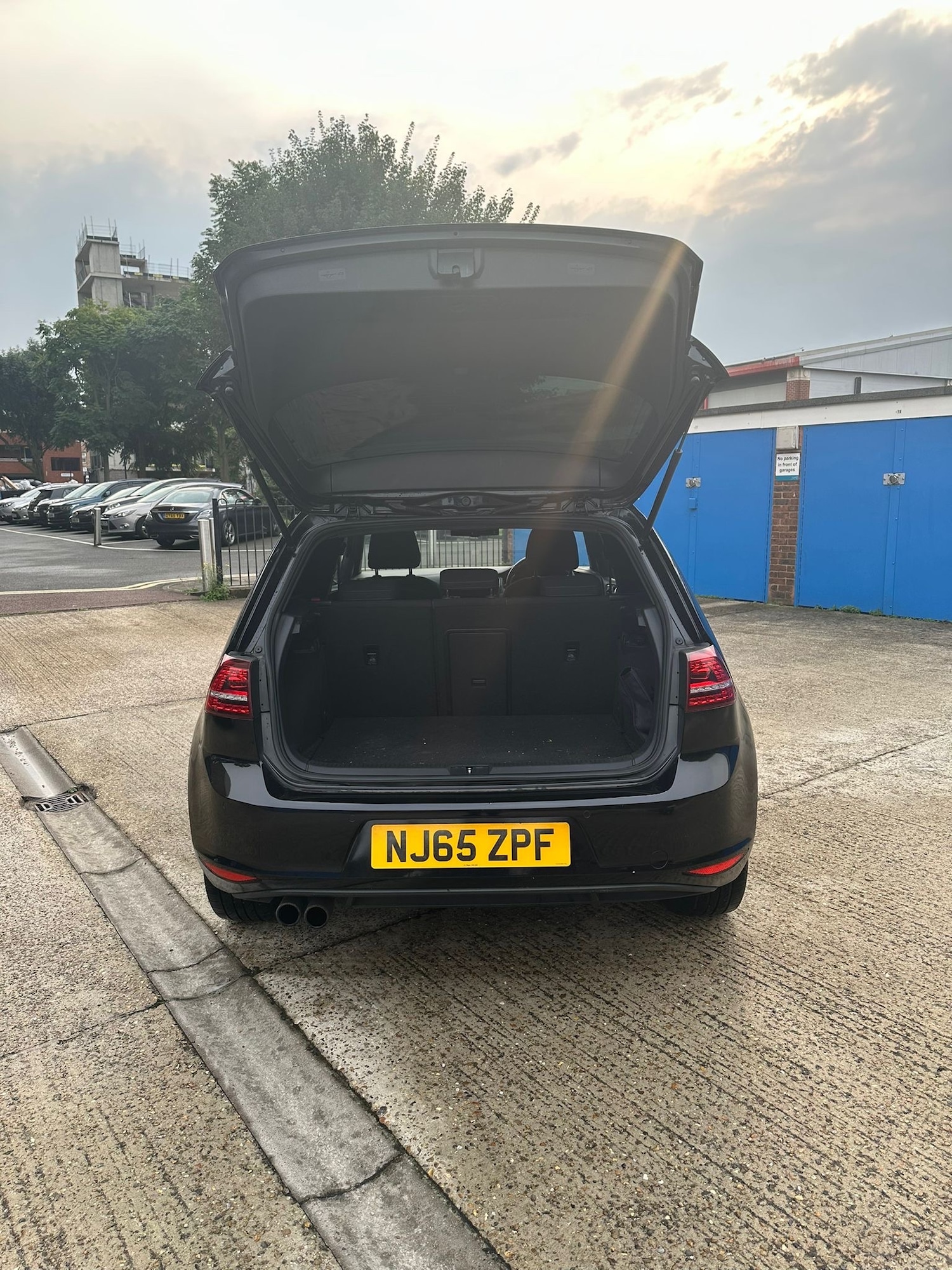 Used Volkswagen Golf 2015 for sale - 77792960: Photo 9