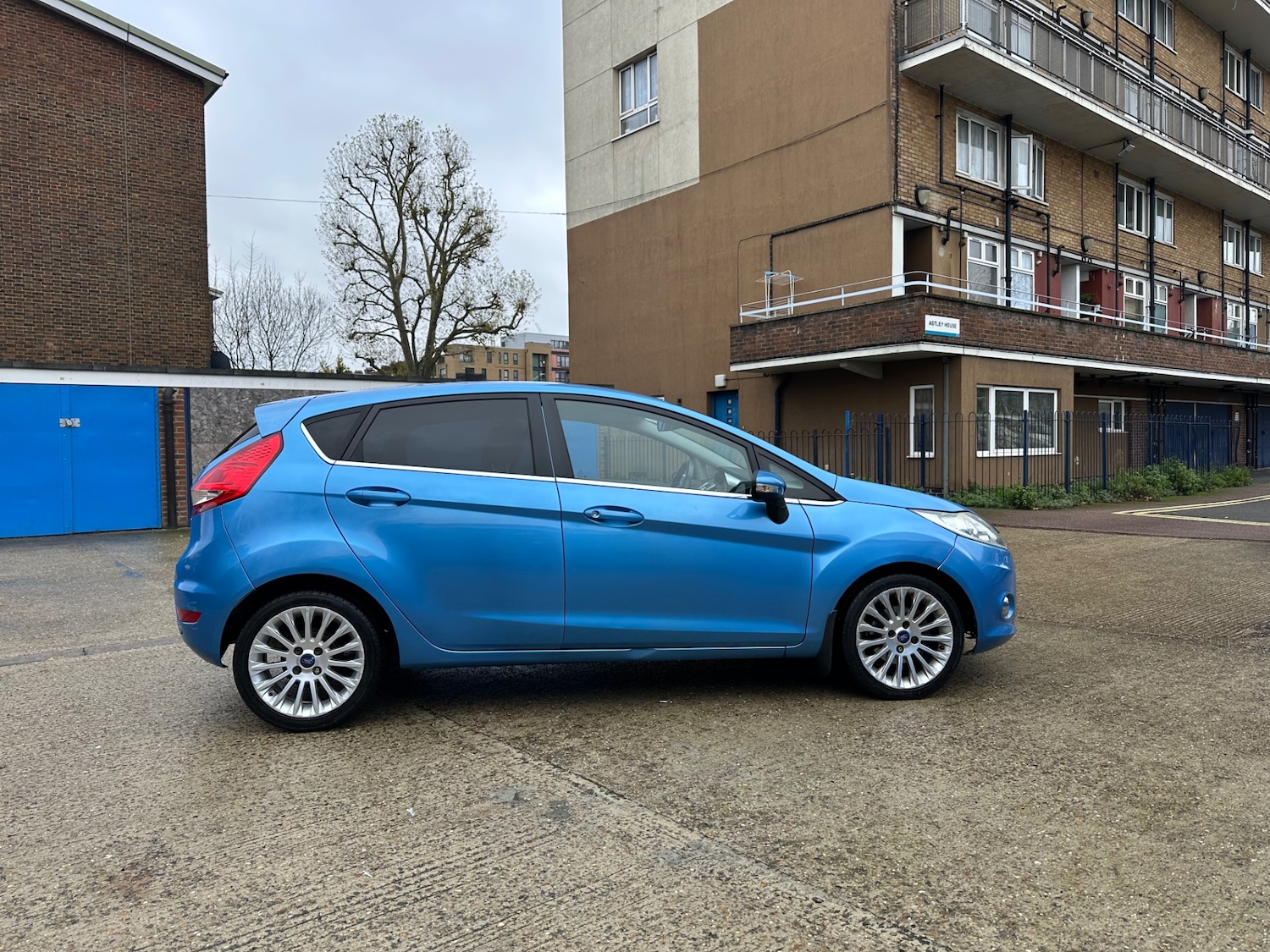 Used Ford Fiesta 2011 for sale - 76725548: Photo 7