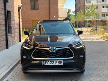 Used Toyota Highlander 2022 for sale - 79205255: Photo