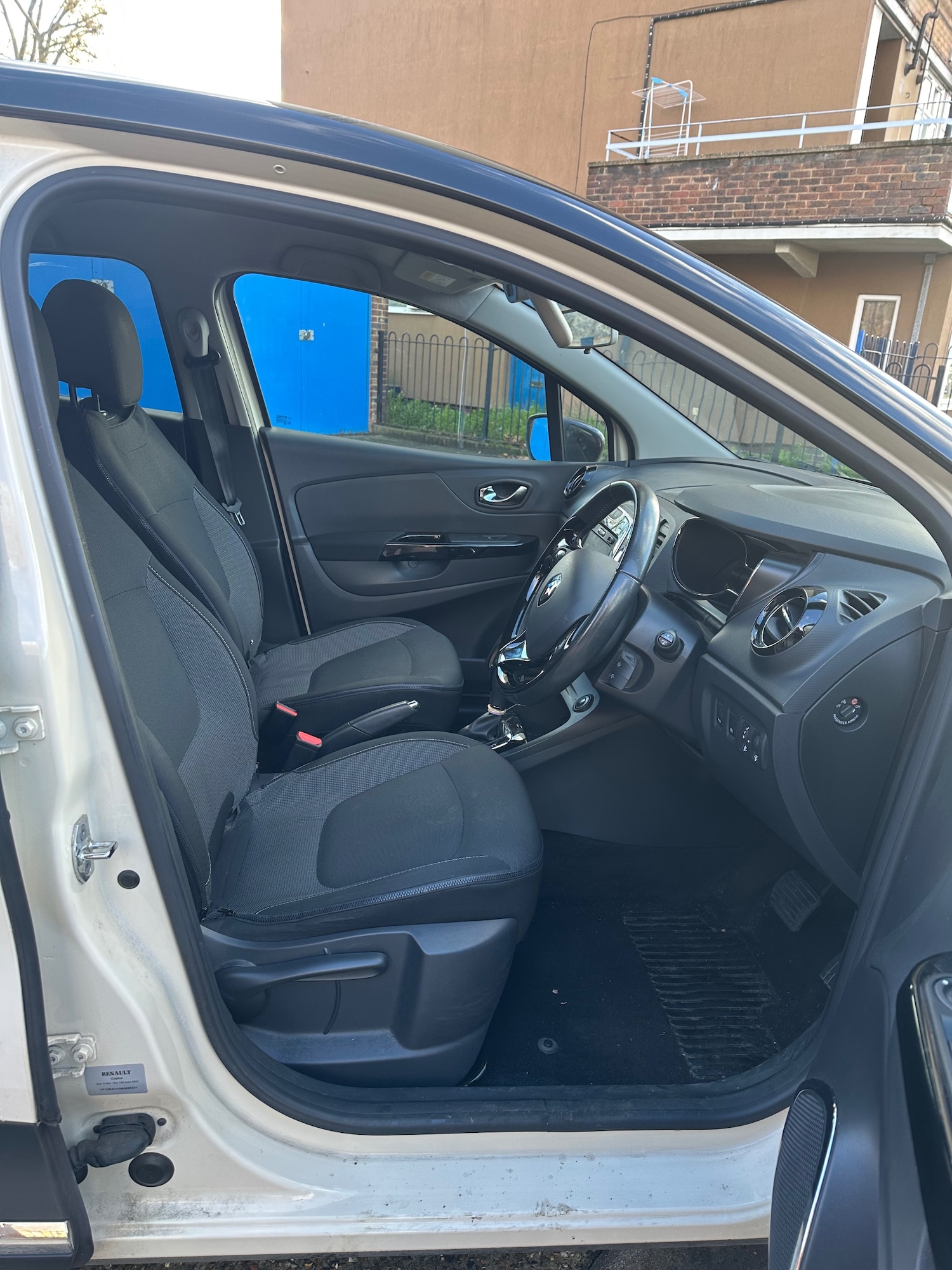 Used Renault Captur 2015 for sale - 76757019: Photo 11