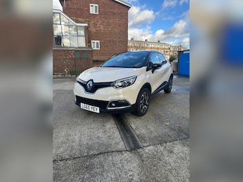 Used Renault Captur 2015 for sale - 76757019: Photo
