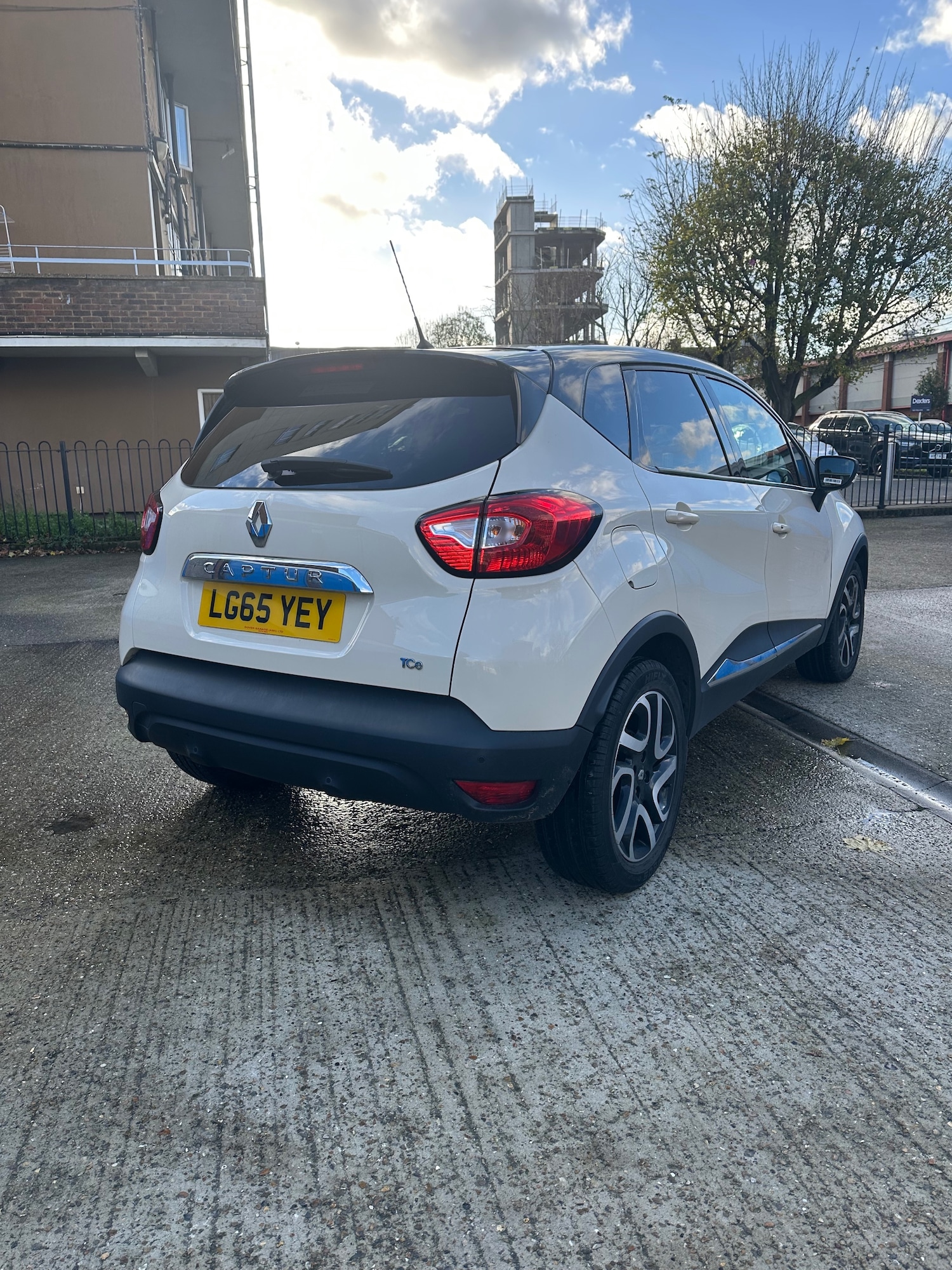 Used Renault Captur 2015 for sale - 76757019: Photo 4