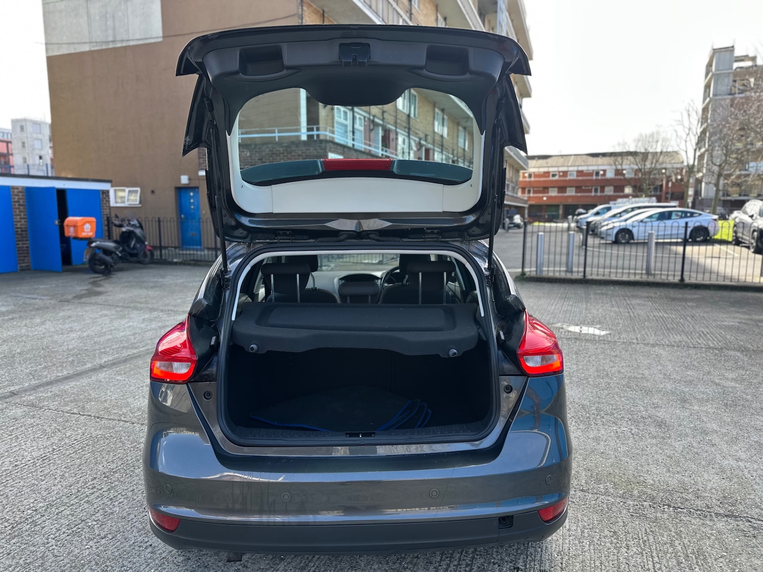 Used Ford Focus 2017 for sale - 77890081: Photo 9