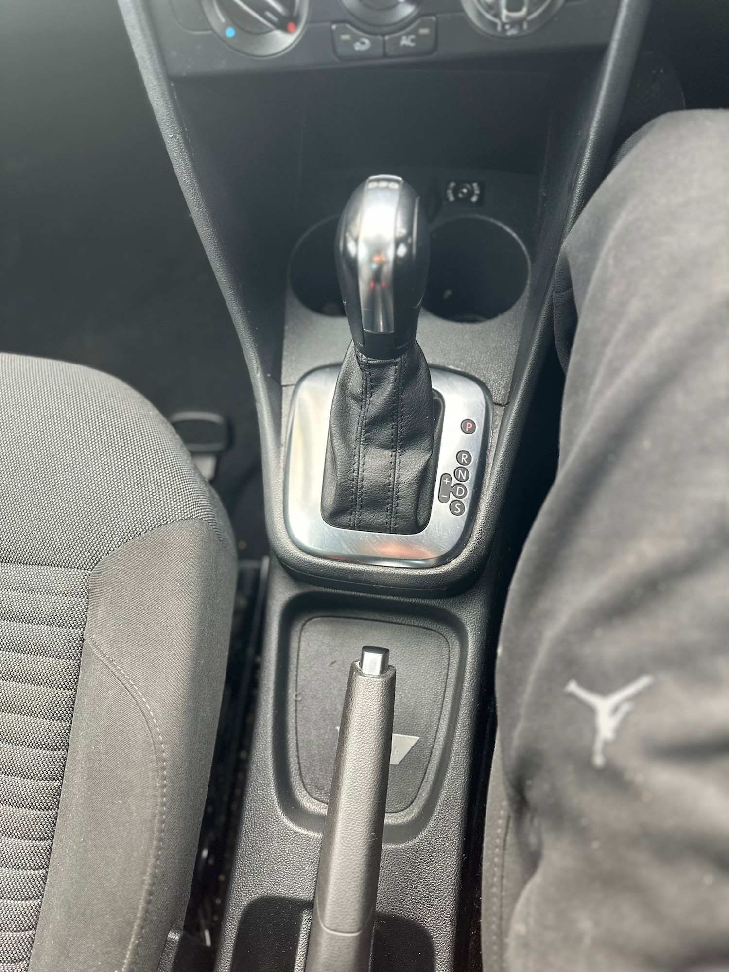 Used Volkswagen Polo 2011 for sale - 77807442: Photo 19