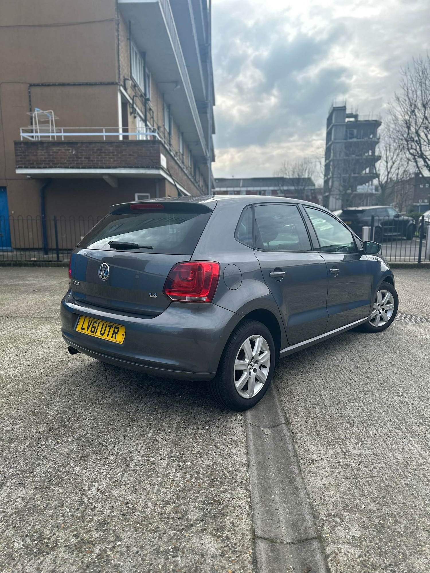 Used Volkswagen Polo 2011 for sale - 77807442: Photo 5
