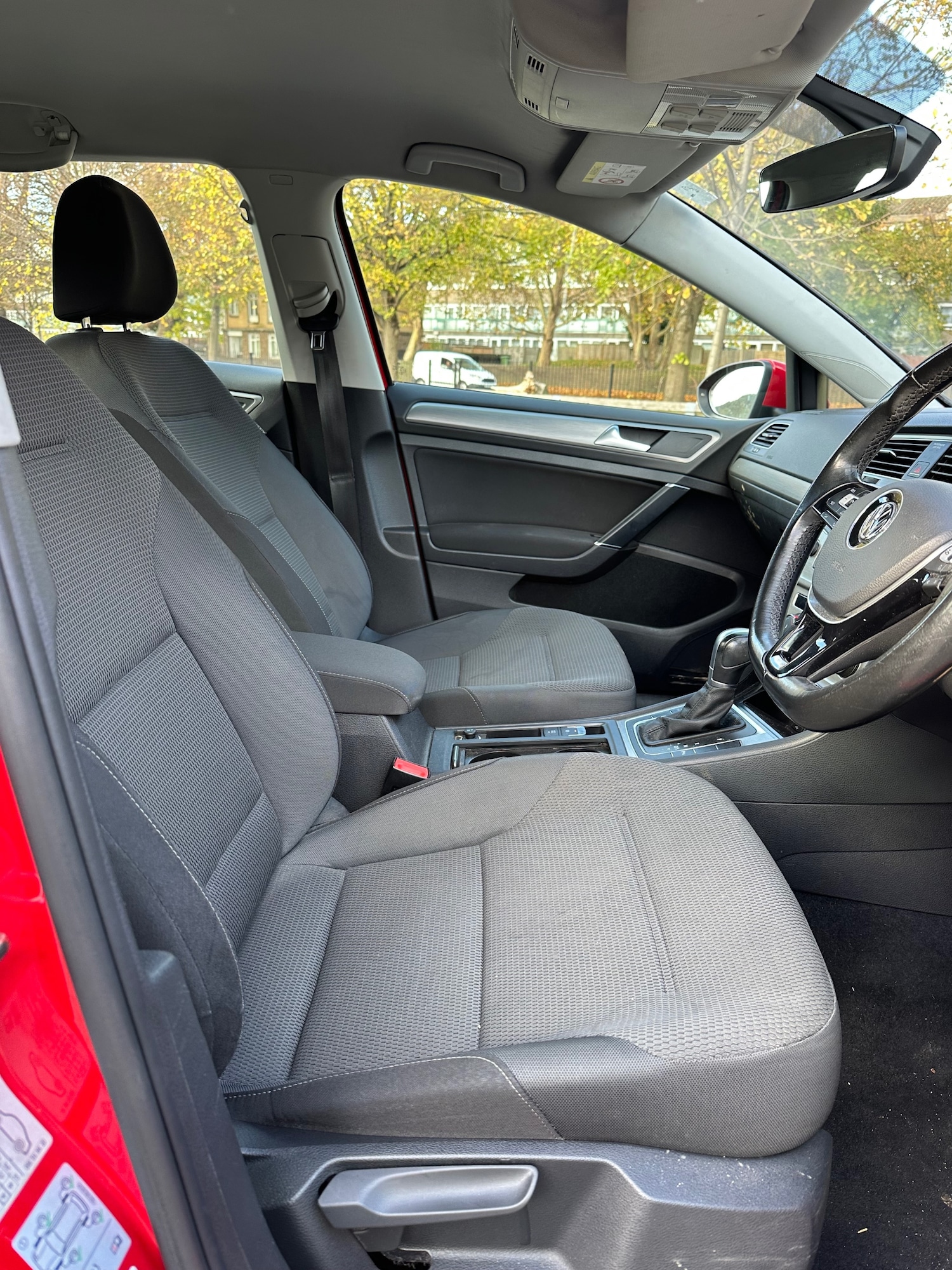 Used Volkswagen Golf 2017 for sale - 76440275: Photo 11