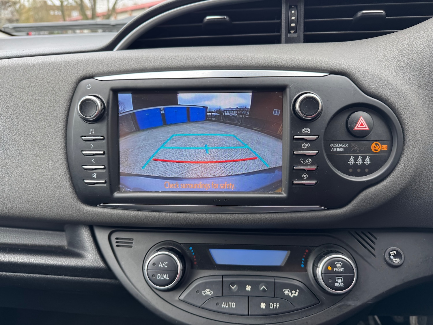 Used Toyota Yaris 2017 for sale - 78135143: Photo 18