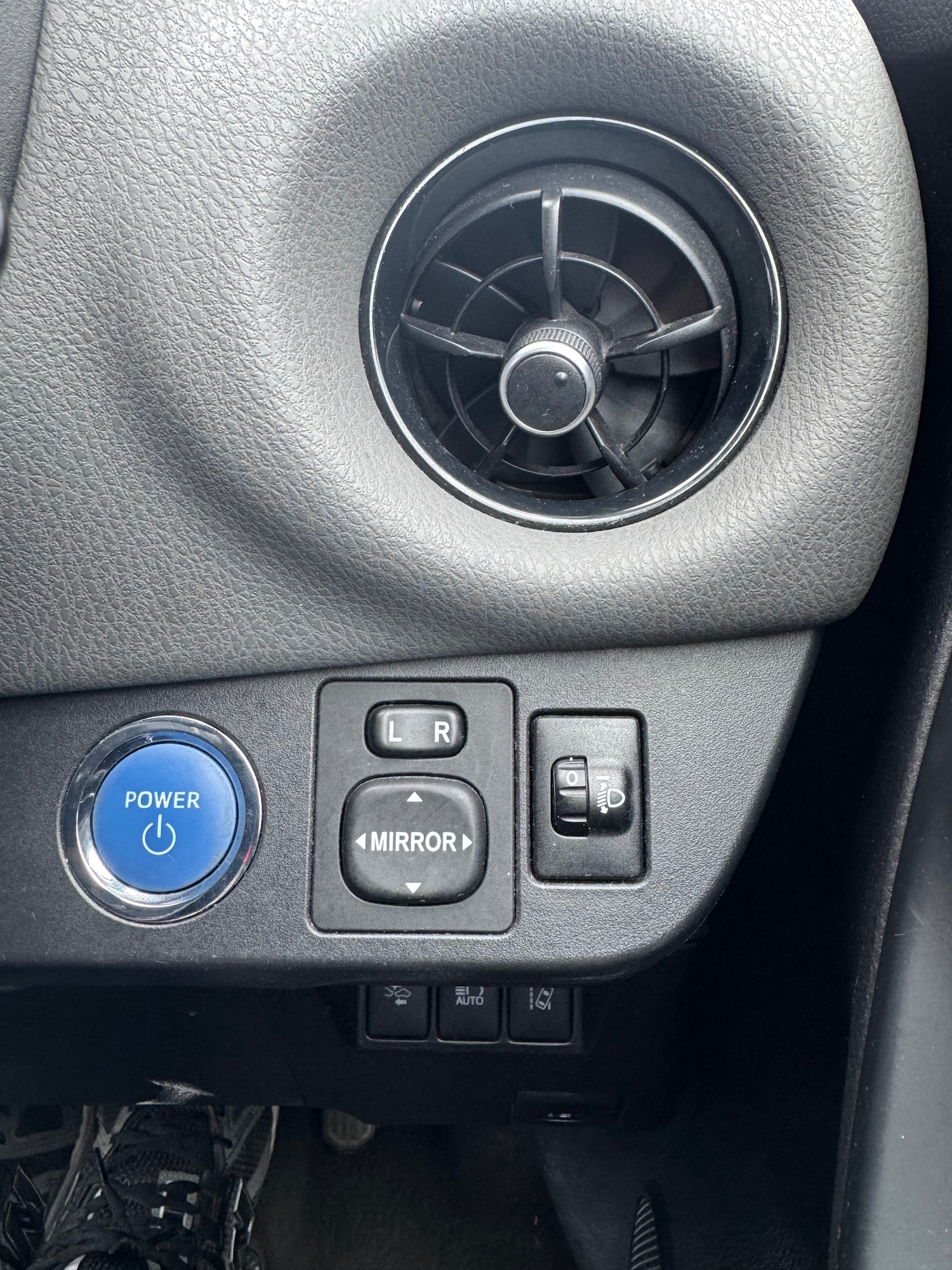 Used Toyota Yaris 2017 for sale - 78135143: Photo 21