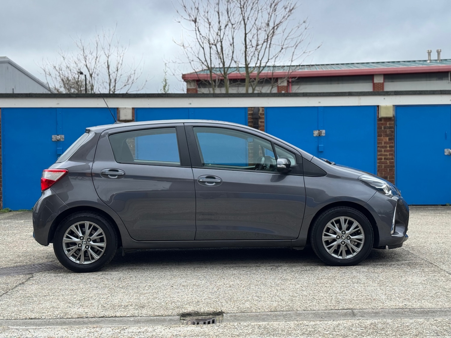 Used Toyota Yaris 2017 for sale - 78135143: Photo 6