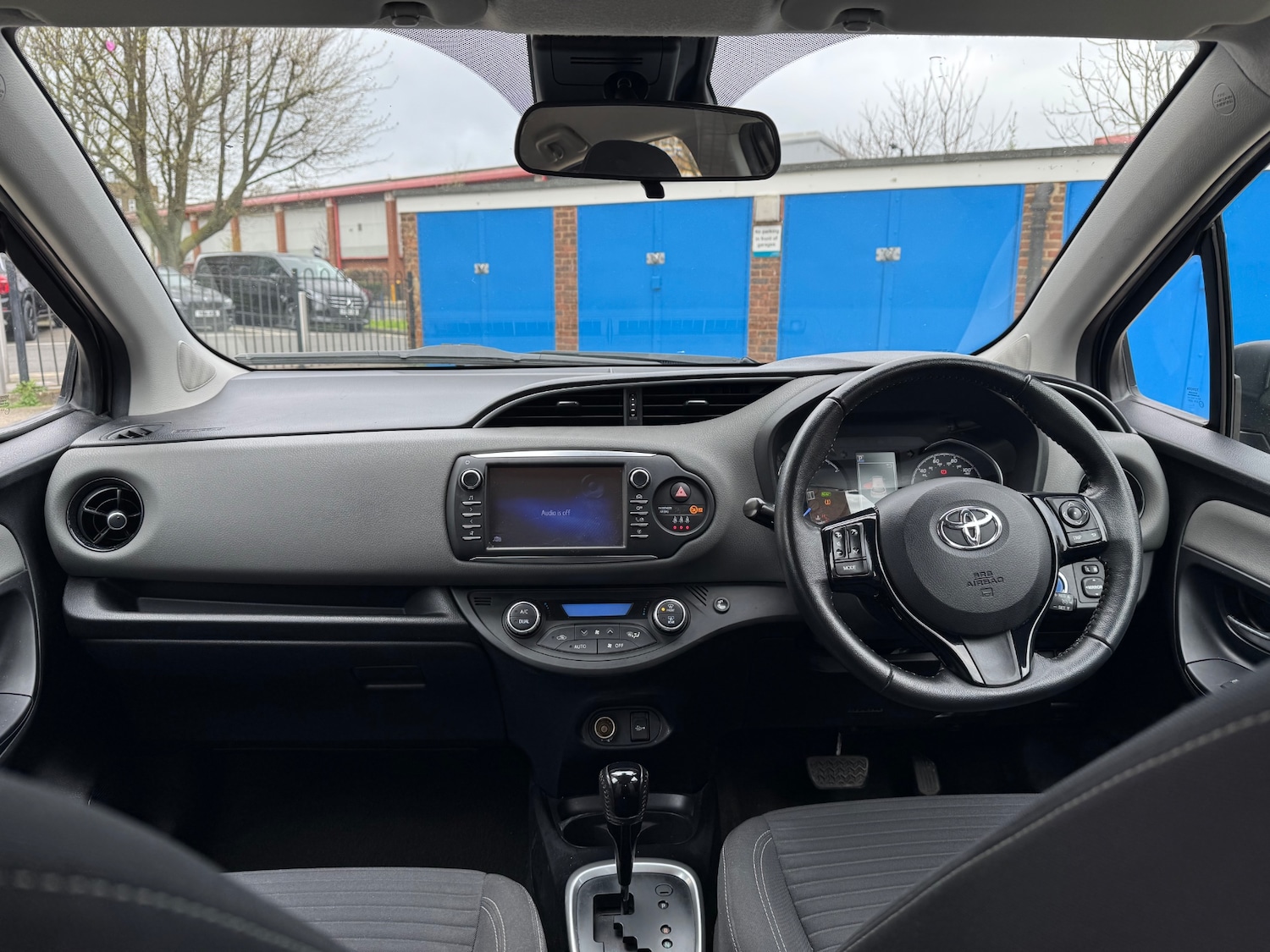 Used Toyota Yaris 2017 for sale - 78135143: Photo 8