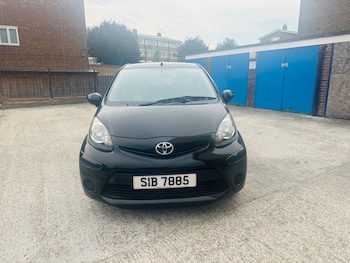Used Toyota AYGO 2013 for sale - 75555811: Photo