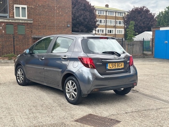 Used Toyota Yaris 2015 for sale - 78527083: Photo