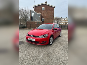 Used Volkswagen Golf 2017 for sale - 77983445: Photo