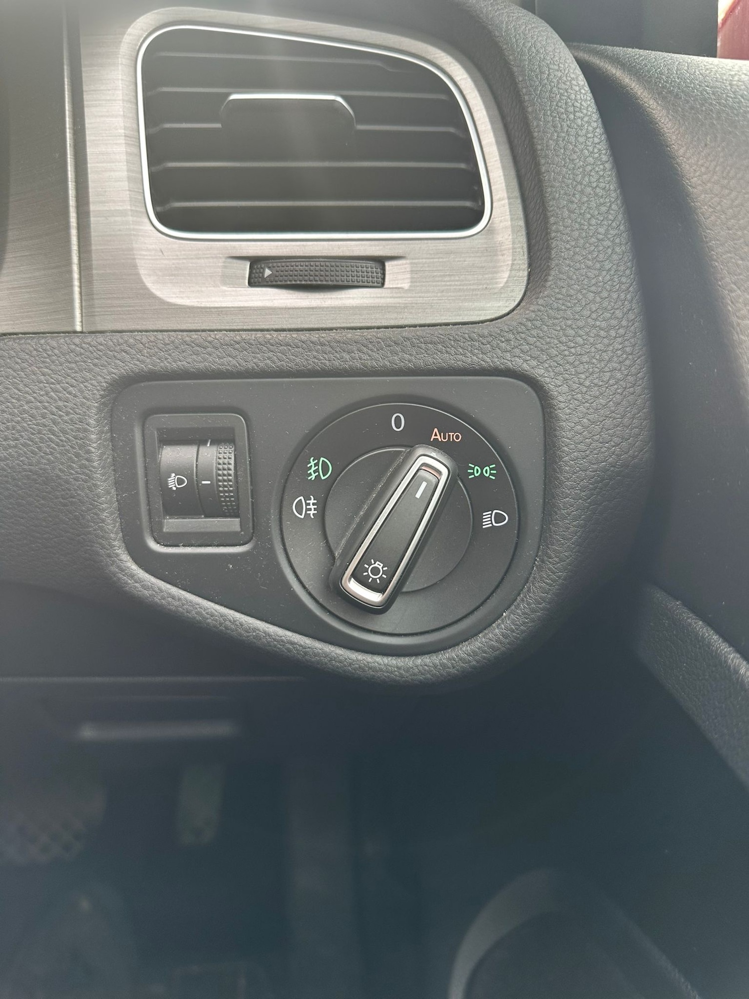 Used Volkswagen Golf 2017 for sale - 77983445: Photo 20