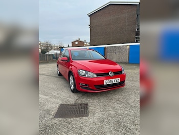 Used Volkswagen Golf 2017 for sale - 77983445: Photo