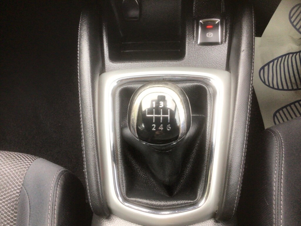 Used Nissan Qashqai 2015 for sale - 77915936: Photo 22