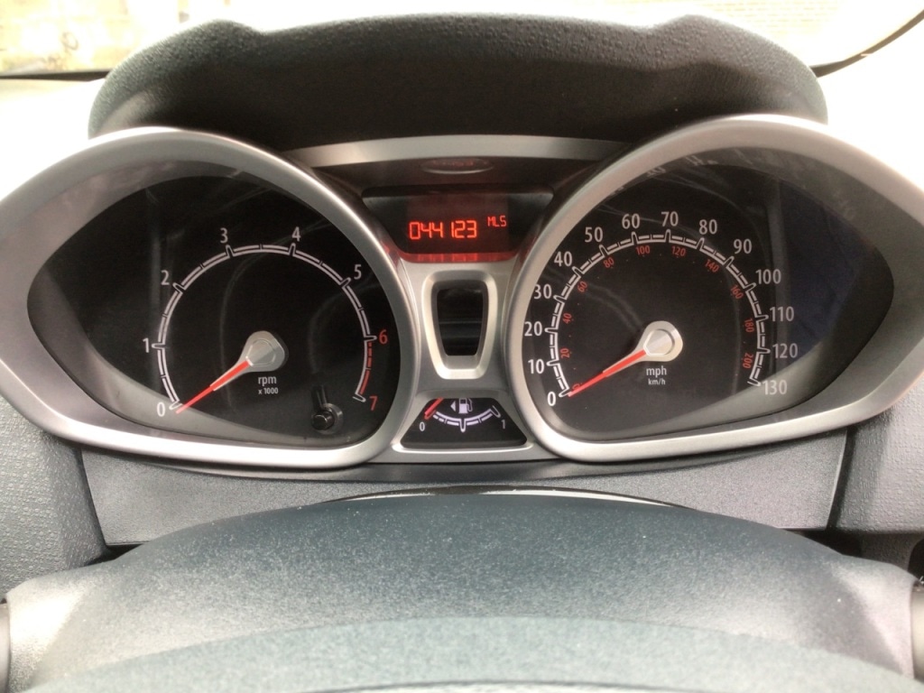 Used Ford Fiesta 2012 for sale - 76375823: Photo 15