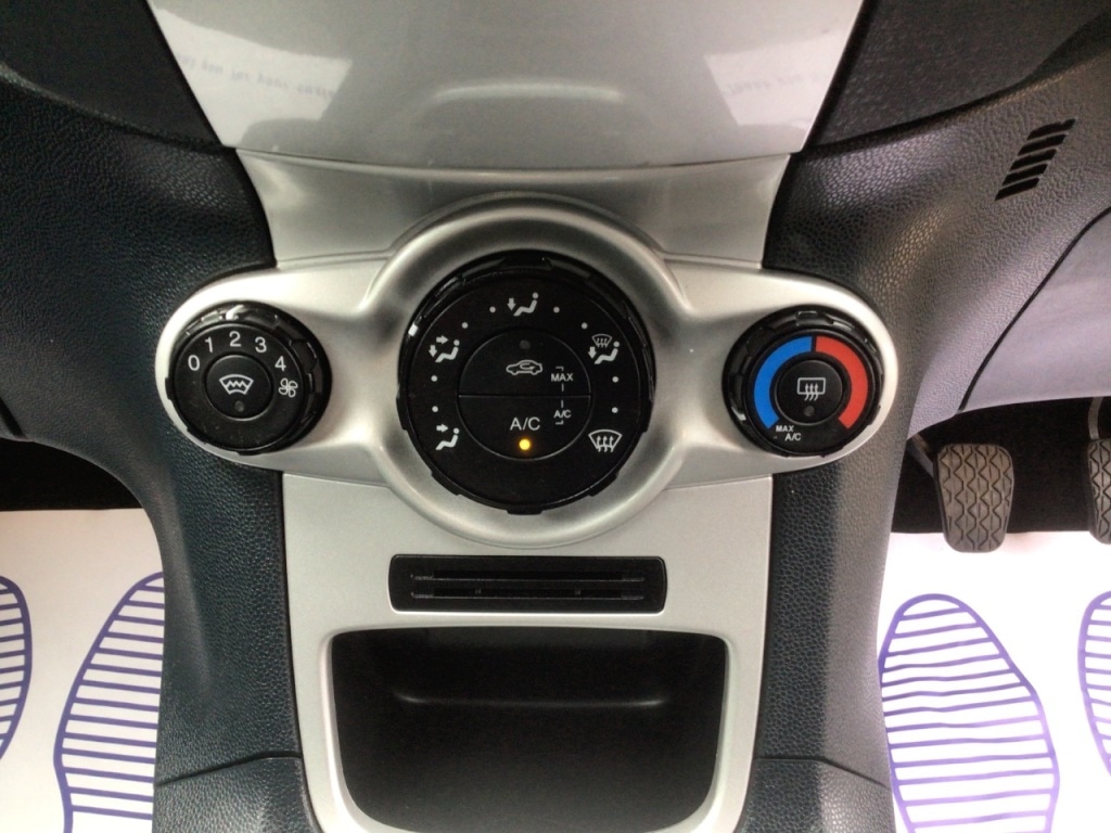 Used Ford Fiesta 2012 for sale - 76375823: Photo 19